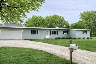 725 S Spencer Rd in New Lenox, IL - Building Photo