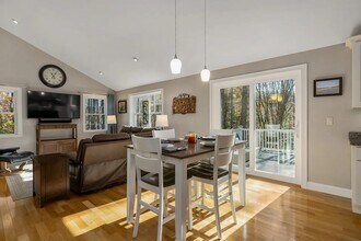 8 Coopers Wy in Kittery, ME - Building Photo - Building Photo