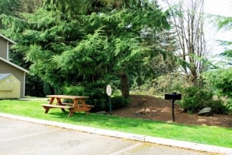 Evergreen Meadows in Puyallup, WA - Building Photo - Building Photo