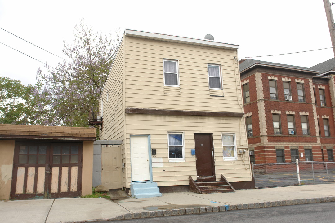 153 Patterson St in Perth Amboy, NJ - Building Photo