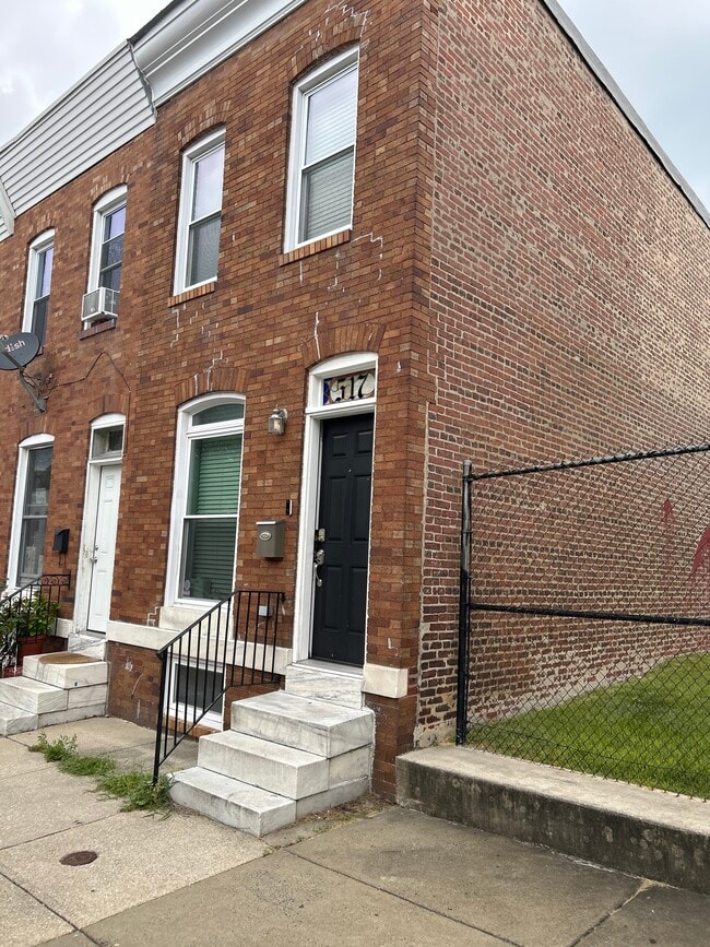 property at 517 S Ellwood Ave