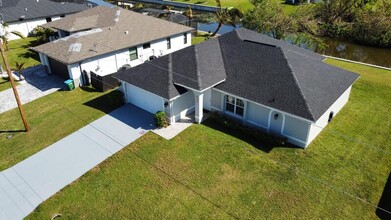 1507 SW 21st Ave in Cape Coral, FL - Building Photo - Building Photo