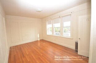 66 Chiswick Rd, Unit 26 in Boston, MA - Building Photo