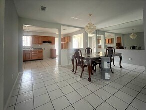 13522 Hollypark Dr in Houston, TX - Building Photo - Building Photo