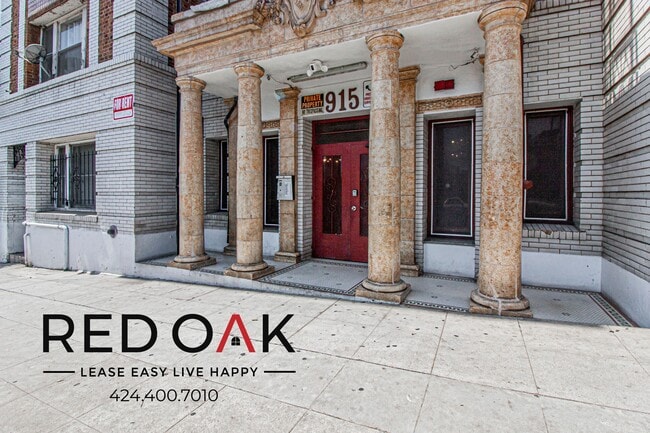 915 Grattan St in Los Angeles, CA - Building Photo - Building Photo