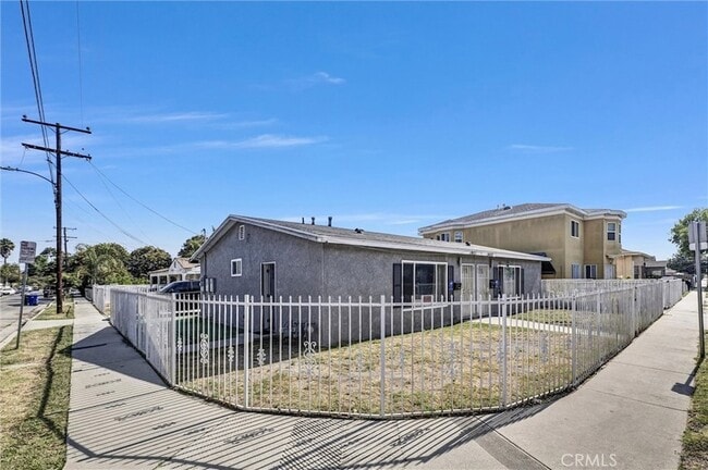 1401 E 118th St in Los Angeles, CA - Building Photo - Building Photo