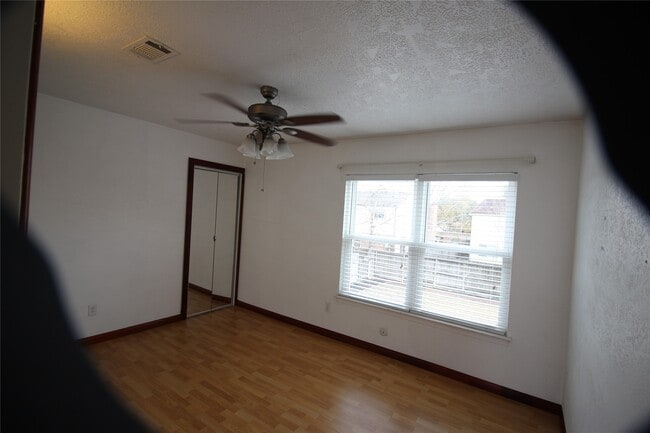 property at 458 Woodrail Dr