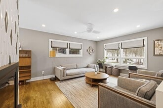 9591 Hillside Dr in Bridgman, MI - Building Photo - Building Photo