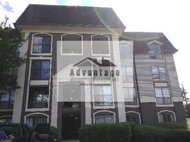 2657 Lenox Rd NE in Atlanta, GA - Building Photo