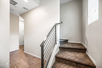 2090 S Dorsey Ln in Tempe, AZ - Building Photo - Building Photo