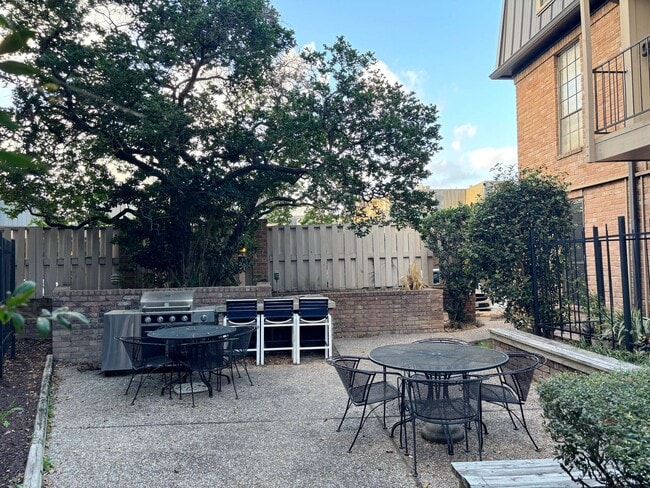 property at 2400 N Braeswood Blvd