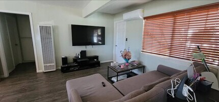 8657 Stewart and Gray Rd in Downey, CA - Building Photo - Building Photo