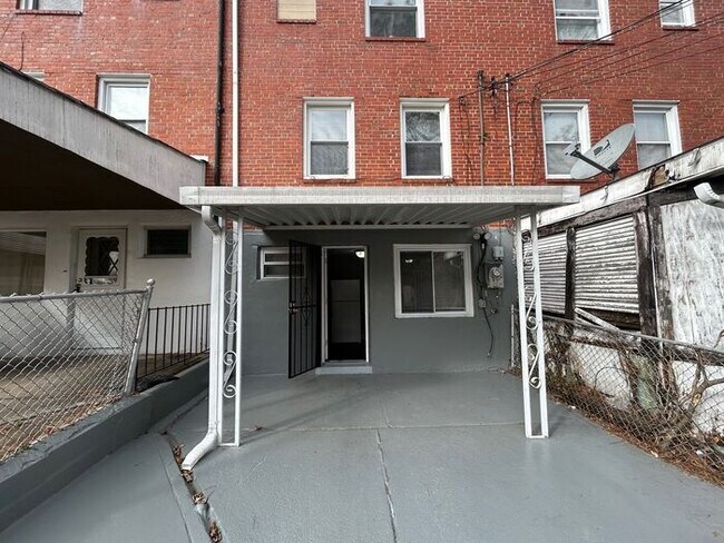 700 Bethnal Rd in Baltimore, MD - Building Photo - Building Photo