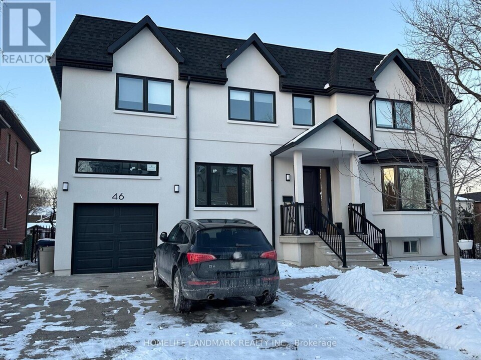 46 Verwood Ave in Toronto, ON - Building Photo