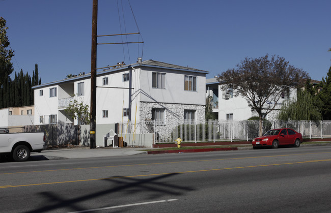 Casa Hermosa Apartments in North Hollywood, CA - Building Photo - Building Photo