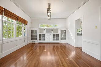 826 Walnut Ave in Burlingame, CA - Building Photo - Building Photo