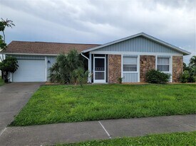 13288 Fowler Ave in Port Charlotte, FL - Building Photo