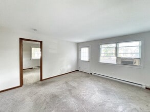3 Union Park S in Norwalk, CT - Building Photo - Building Photo