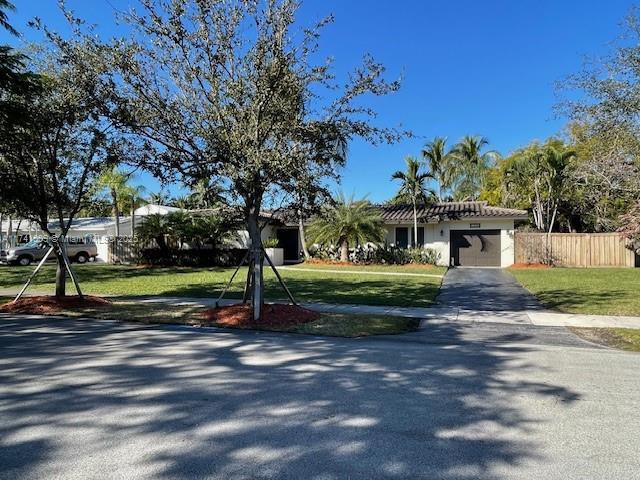 15900 SW 85th Ave in Palmetto Bay, FL - Building Photo