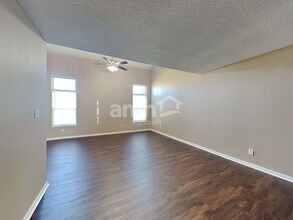1387 Egret Ln in Greenwood, IN - Building Photo - Building Photo