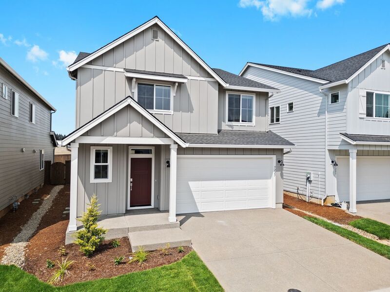9225 SW Vermillion Dr in Tualatin, OR - Building Photo