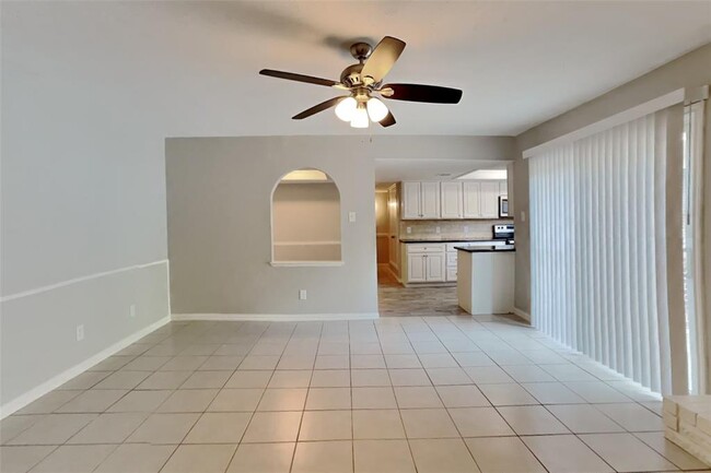 18106 Navajo Trail Dr in Spring, TX - Building Photo - Building Photo