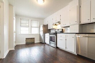 96 W 21st St in Bayonne, NJ - Building Photo - Building Photo