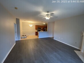 2525 McArthur Landing Cir in Fayetteville, NC - Foto de edificio - Building Photo