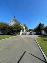 349 Bellmore Rd in East Meadow, NY - Building Photo