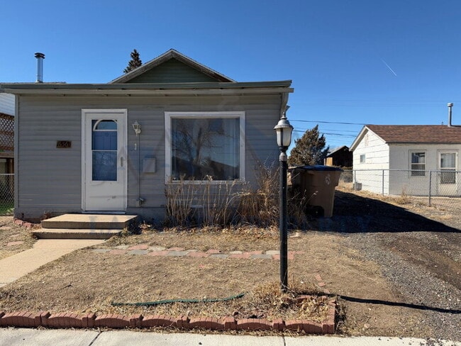 656 N Cedar St in Laramie, WY - Building Photo - Building Photo