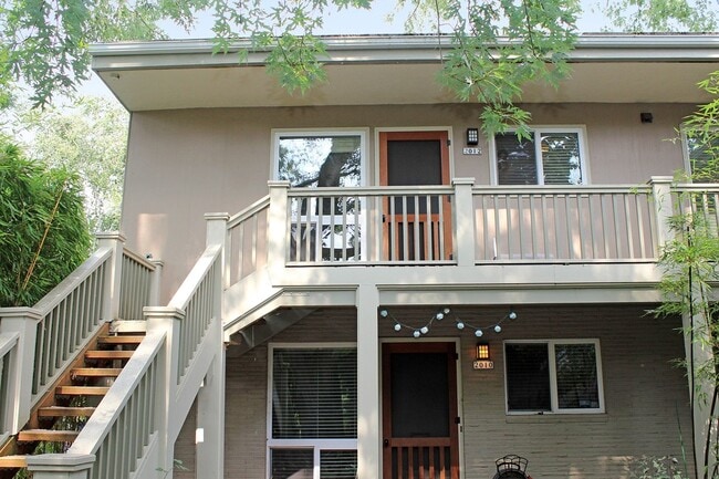2002-2012-2012 NE 22nd Ave in Portland, OR - Building Photo - Building Photo