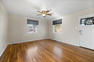 1934 Fine Ave in Knoxville, TN - Foto de edificio - Building Photo