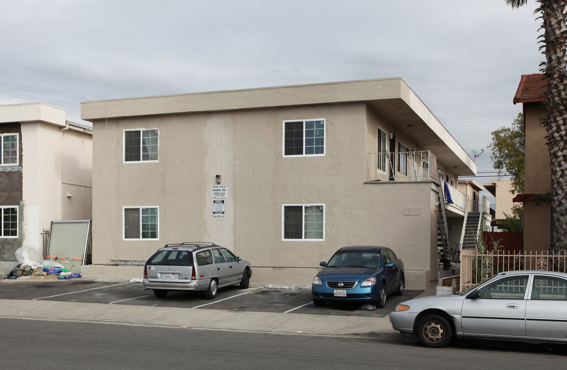 1801-1811 J Ave in National City, CA - Foto de edificio