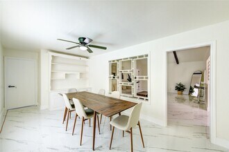 8706 Bedworth Ln in Houston, TX - Foto de edificio - Building Photo