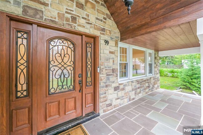 99 Lambert Pl in Paramus, NJ - Building Photo - Building Photo