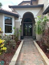 3182 SW 189th Ave in Miramar, FL - Foto de edificio - Building Photo