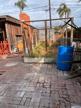 2352 Seaside St in San Diego, CA - Building Photo - Building Photo