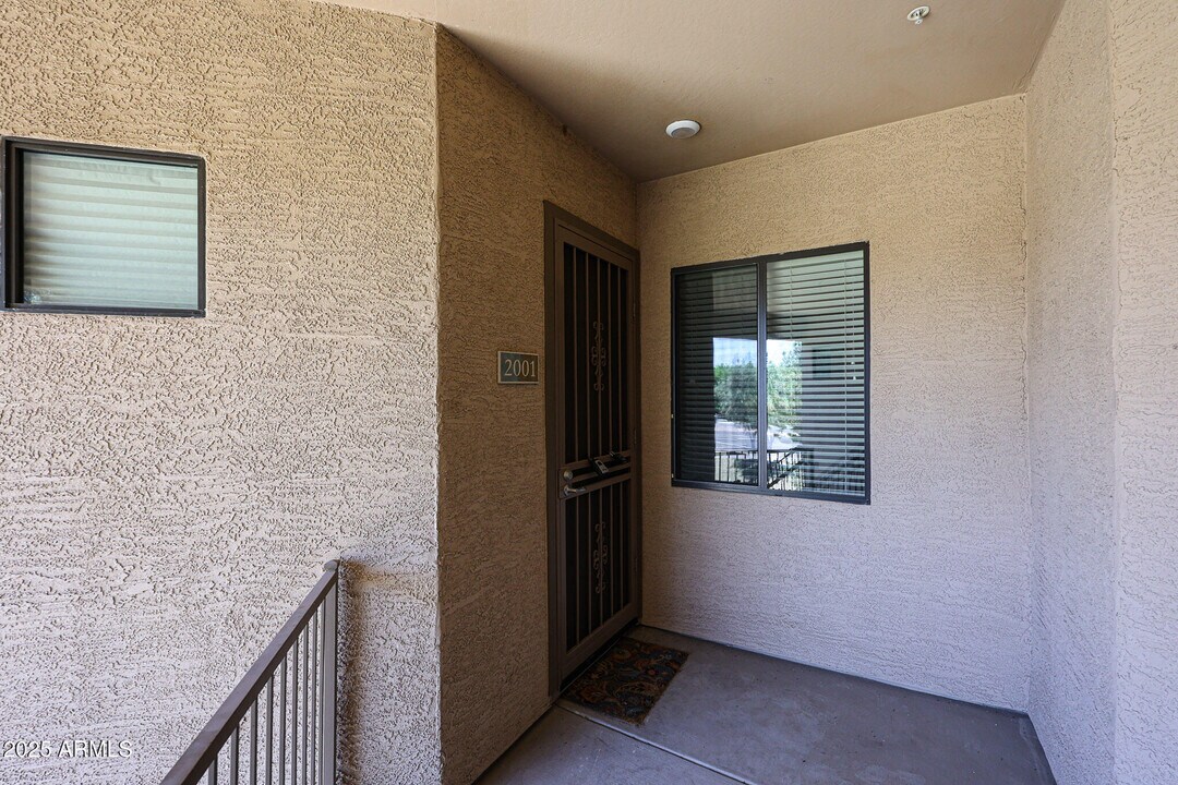 3330 S Gilbert Rd in Chandler, AZ - Building Photo