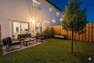 2646 SE 27th Dr in Homestead, FL - Foto de edificio - Building Photo