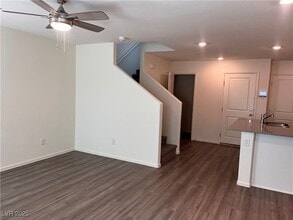 9338 Soothing Sea St in Las Vegas, NV - Building Photo - Building Photo
