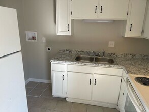 7989 Shady Oak Trail in Charlotte, NC - Building Photo - Building Photo