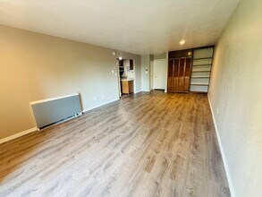 2227 Canyon Blvd, Unit 453 in Boulder, CO - Building Photo - Building Photo