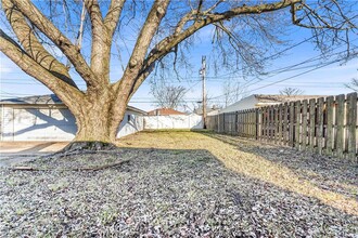 19220 Homeway Ave in Cleveland, OH - Building Photo - Building Photo