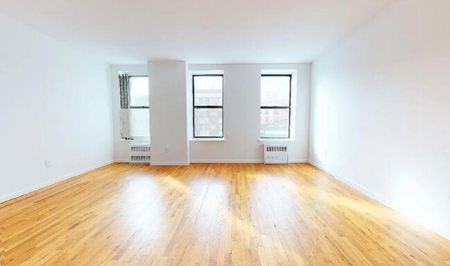 West 116th Street in New York, NY - Building Photo - Building Photo