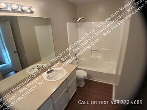 143 Austin Stone Dr in Duncanville, TX - Building Photo - Building Photo