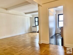 PRIVATE TERRACE! 2 BED IN PRIME SUTTON PLA in New York, NY - Foto de edificio - Building Photo