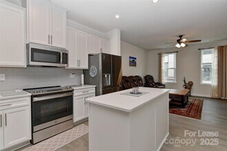 421 Spearfield Ln in Charlotte, NC - Building Photo - Building Photo