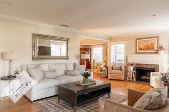 1121 N Cambridge Ave in Claremont, CA - Building Photo - Building Photo