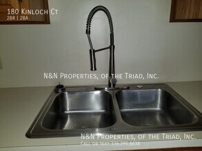 180 Kinloch Ct in Winston-Salem, NC - Building Photo - Building Photo