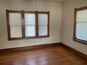 314 W 5th St in Hastings, NE - Building Photo - Building Photo
